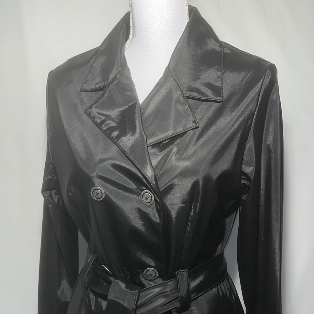 CoolWear Rainwear Double-breasted Trench with self-tie belt in polyester Small - Picture 2 of 11